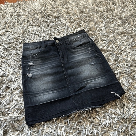 🔥SEND OFFERS🔥J BRAND
Leila pencil mini skirt​ - Picture 4 of 10